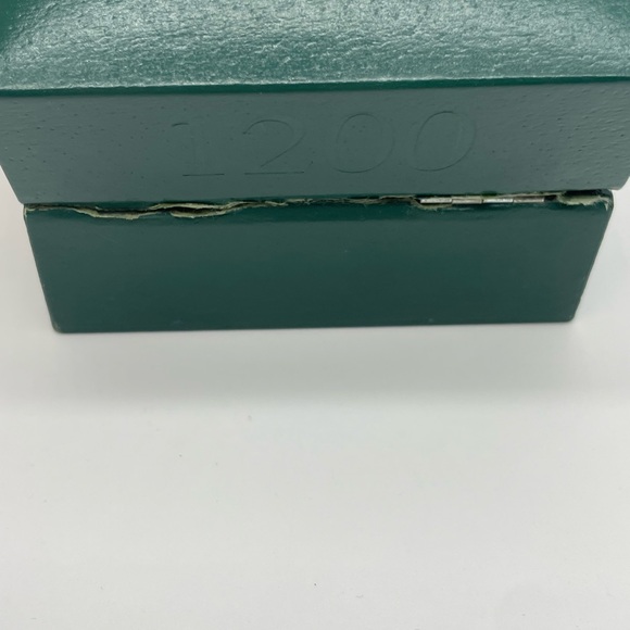 Vintage Gucci Bezel Gold Bangle Watch - Picture 5 of 13